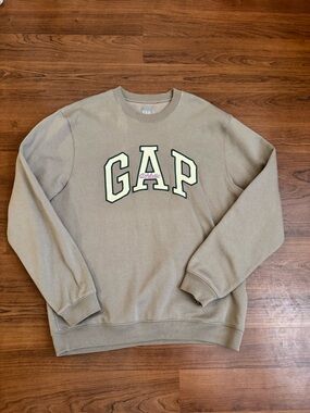 GAP Women's Crewneck Sweatshirt in Taupe with Cream Logo